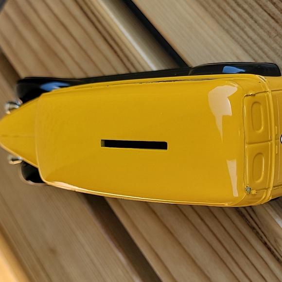 LIMITED EDITION Vintage University of Iowa Metal Coin Bank. 1 of 5,000. - Picture 5 of 8